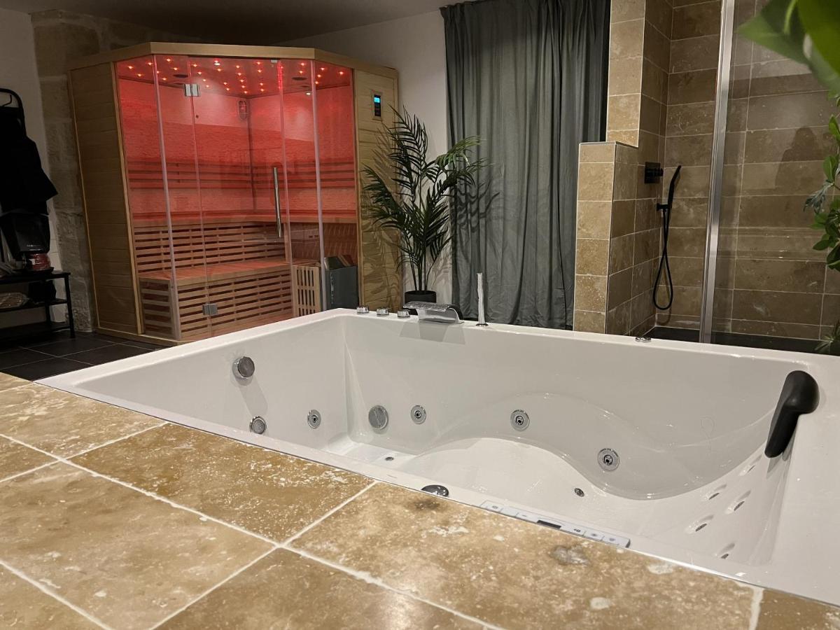 Appart Spa Privatif Laon Apartment Luaran gambar